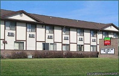 Cobblestone Inn & Suites - Trenton Εξωτερικό φωτογραφία
